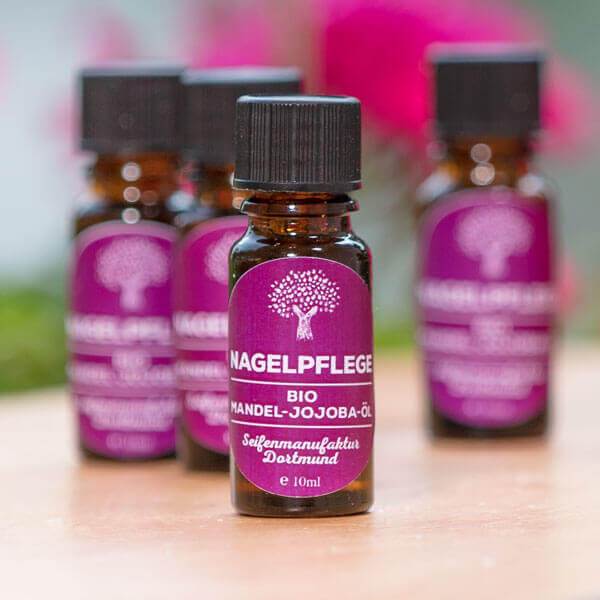 Pflegeöl für Nagelhaut und Nägel.